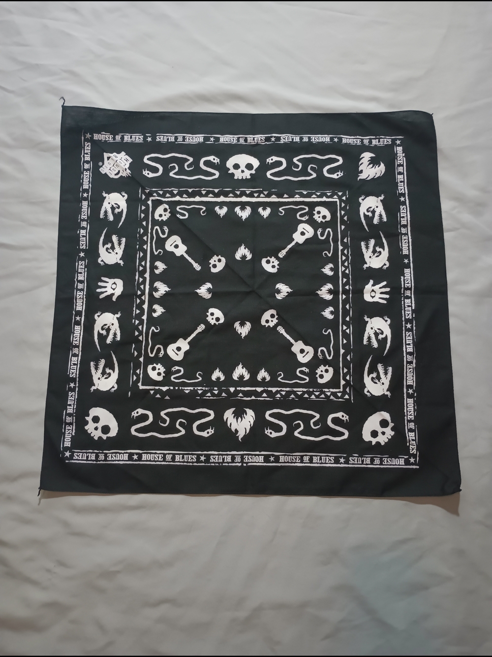 House Of Blues Black & White Skull Guitar Bandana